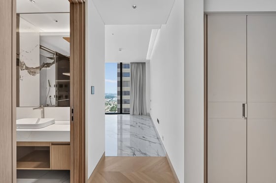 New 4-bedroom penthouse with panoramic Internet City views, picture 17