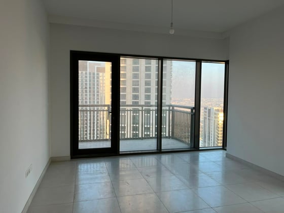 Higher Floor | Vacant | Creek Tower View, picture 3