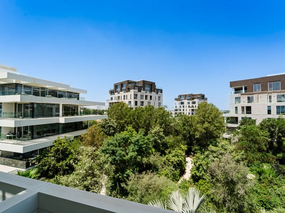 Luxury Living | Spacious Home | Green Views, picture 14