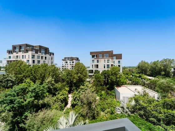 Luxury Living | Spacious Home | Green Views, picture 13
