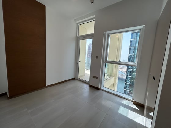 EXCLUSIVE | Pvt Elevator | Unfurnished | Vacant, picture 10