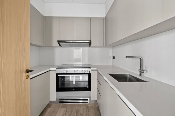 A rare 4-bed residence at Jumeirah Living Business Bay, picture 7