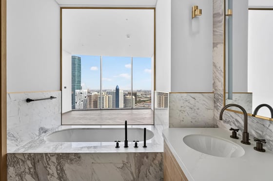 A rare 4-bed residence at Jumeirah Living Business Bay, picture 12