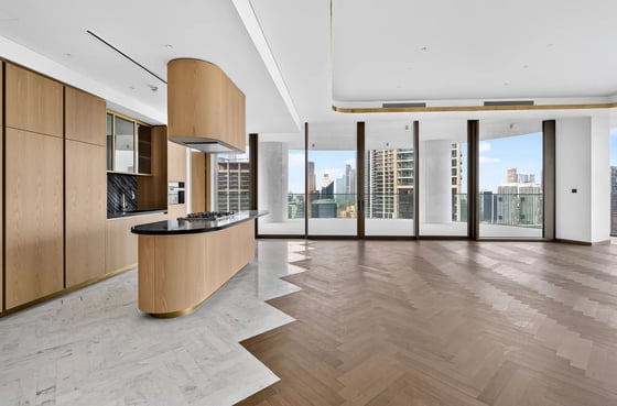 A rare 4-bed residence at Jumeirah Living Business Bay, picture 1