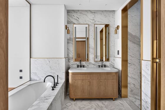 A rare 4-bed residence at Jumeirah Living Business Bay, picture 11