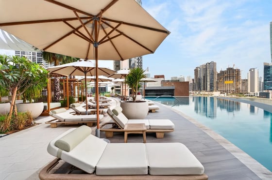 Contemporary 3-bedroom residence at Jumeirah Living, picture 2