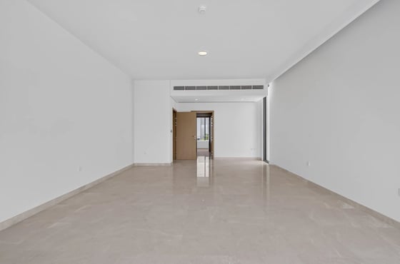 New 5-bed Address Hillcrest villa with expansive lower level, picture 14