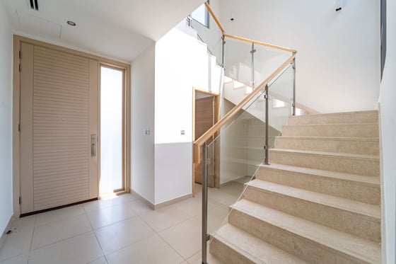 Green Belt | Pool & Park | Vacant Soon.., picture 8