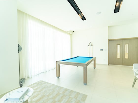 Private Beach | Palm & Marina View / Corner Unit, picture 5