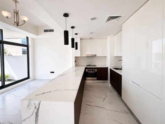 Corner unit  | Brand New | Motivated Seller, picture 5