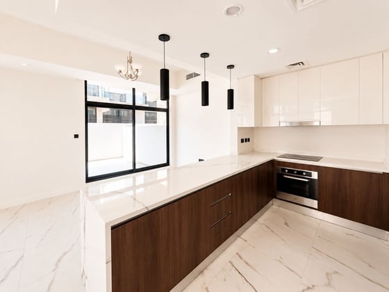 Corner unit  | Brand New | Motivated Seller, picture 4