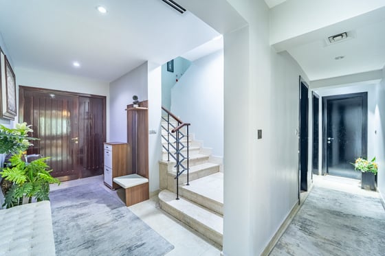 Vacant On Transfer | Corner Plot | Close To Park, picture 3