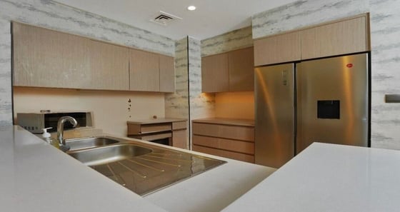 Burj Khalifa View | Fully Furnished | High Floor, picture 5