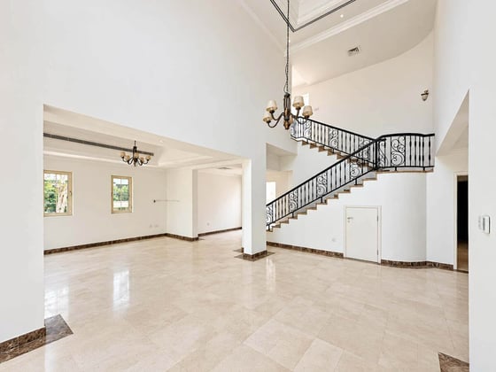 Bespoke Renovation Opportunity in Jumeirah Islands, picture 2