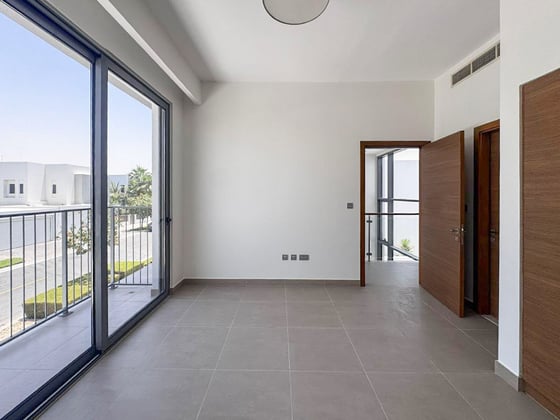 Tranquil Upgraded Villa in Dubai Hills Estate, picture 5