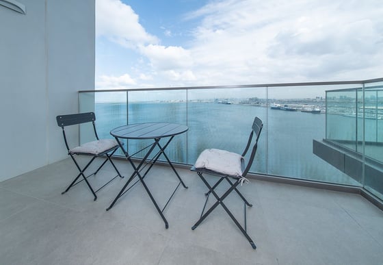 PANORAMIC SEA VIEWS | CORNER | FURNISHED, picture 9
