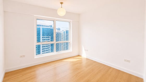 Panoramic Skyline Views | Very High Floor | Vacant, picture 10