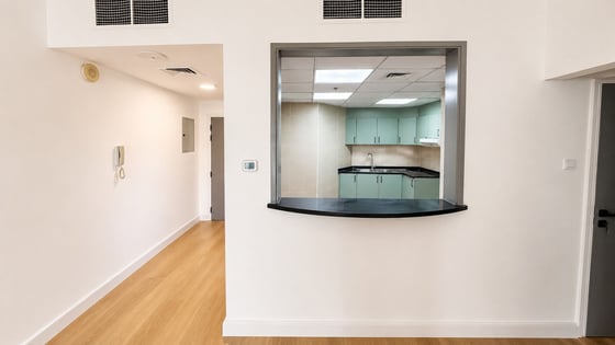 Panoramic Skyline Views | Very High Floor | Vacant, picture 13