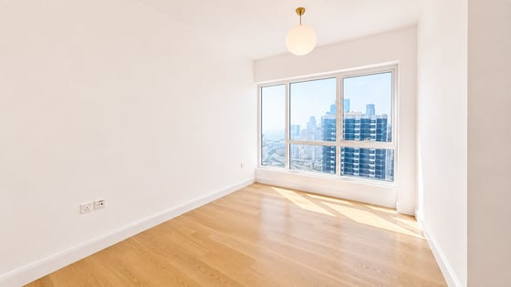 Panoramic Skyline Views | Very High Floor | Vacant, picture 6
