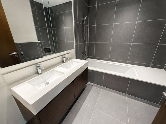 Rare Top-Floor Penthouse | Vacant | Open View, picture 10