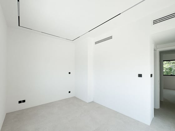 Vacant | Internal Location | Fully Upgraded Type 4M, picture 10