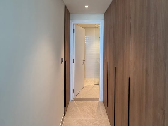 Marina Views | High Floor | Vacant on Transfer, picture 5