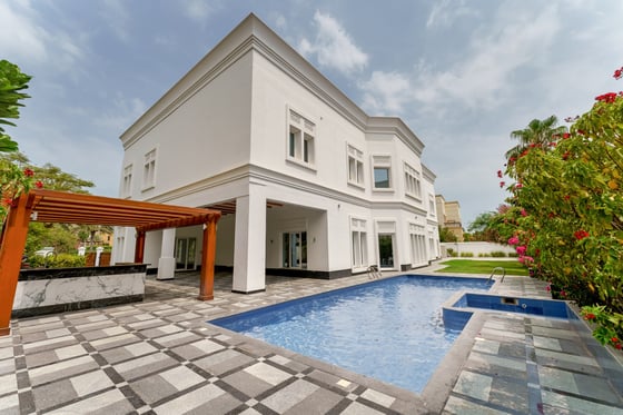 Lake Views | Luxury Villa | Private Pool, picture 1