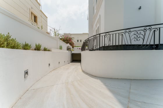 Lake Views | Luxury Villa | Private Pool, picture 16