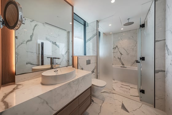 Elegant Duplex | High Floor | Panoramic Views, picture 11