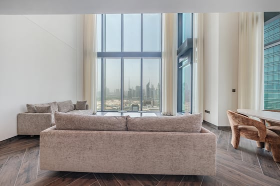 Elegant Duplex | High Floor | Panoramic Views, picture 2