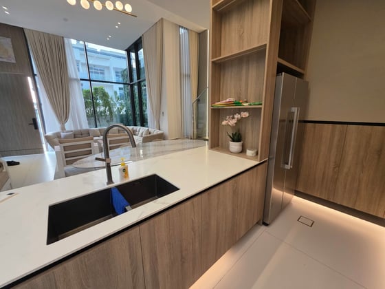 4BR + Maid's | Private Pool | Corner Unit, picture 8