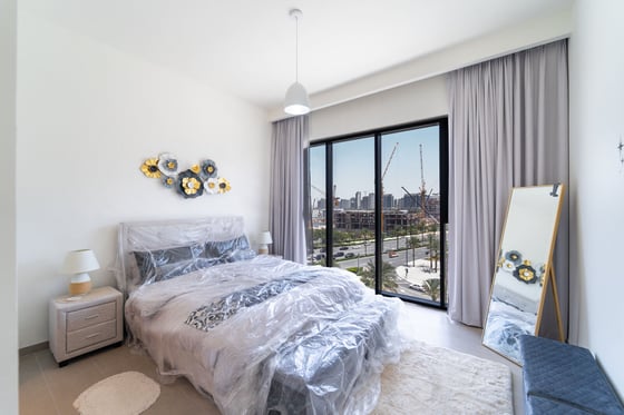 Fully Furnished | Park Views | Prime Location, picture 9