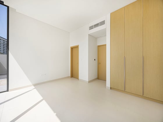 Exclusive | Luxury Living | 5 Bedrooms + Maids, picture 18