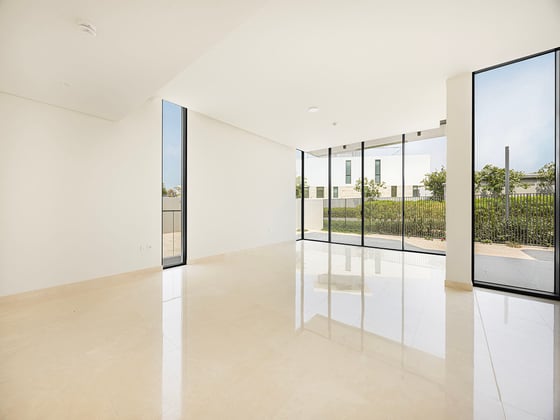 Exclusive | Luxury Living | 5 Bedrooms + Maids, picture 4