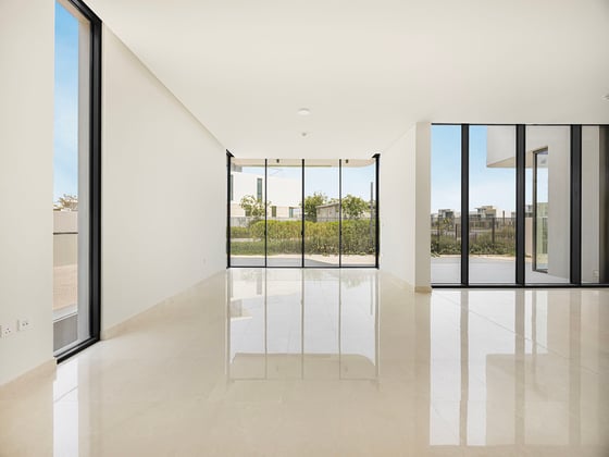 Exclusive | Luxury Living | 5 Bedrooms + Maids, picture 9