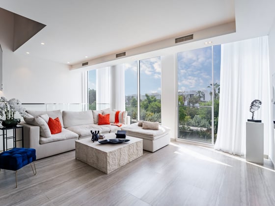 4 Bed | Furnished | Upgraded | Lagoon View, picture 9