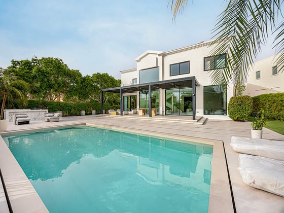 Luxury 5BR Renovated Villa | Private Pool & Park Views, picture 38