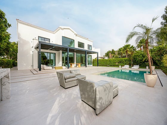 Luxury 5BR Renovated Villa | Private Pool & Park Views, picture 37