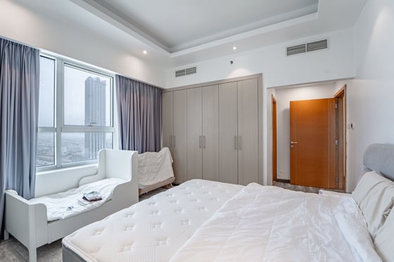 Vacant | Fully Upgraded | High Floor Apartment, picture 11