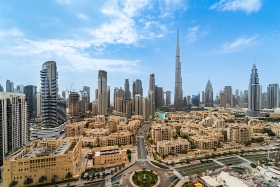 Burj Khalifa View | Fully Furnished | Bright, picture 1