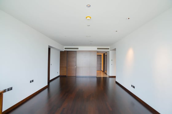 Well Maintained | DIFC View | Vacant Apartment, picture 3