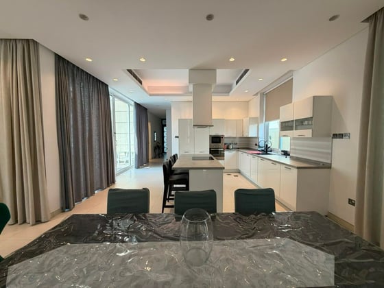 Custom Built | Fully Furnished | Vacant | Modern, picture 4