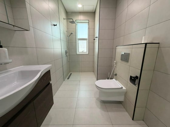 Custom Built | Fully Furnished | Vacant | Modern, picture 13