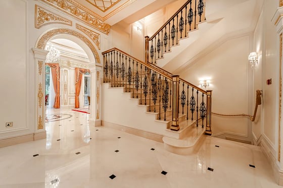 Exquisite 4-bed villa in Raffles Residences Palm Jumeirah, picture 9