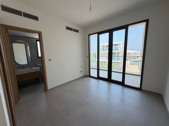 Drivers Room | Large Plot | Central Location, picture 25
