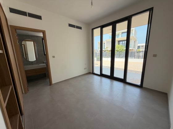 Drivers Room | Large Plot | Central Location, picture 27