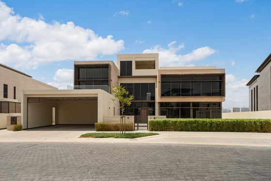 Golf Course Views | Expansive Plot | Vacant, picture 2