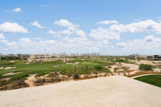 Golf Course Views | Expansive Plot | Vacant, picture 11