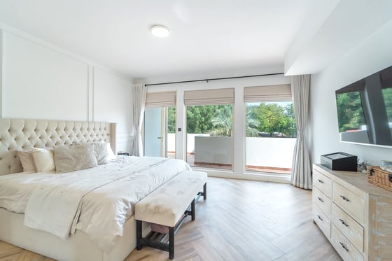Fully Upgraded | Private Pool | Vacant on Transfer, picture 16