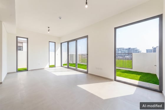 4-Bedroom + Maid’s | Single Row | Private Garden |, picture 4